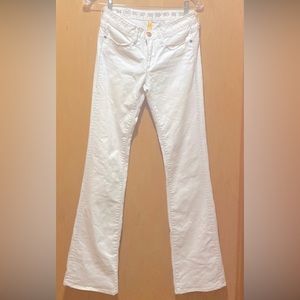 BNWOT Earnest Sewn crisp fit and flare white jeans Ali 101, size 25